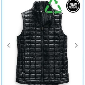 COPY - Women’s North Face Thermoball Vest in Black